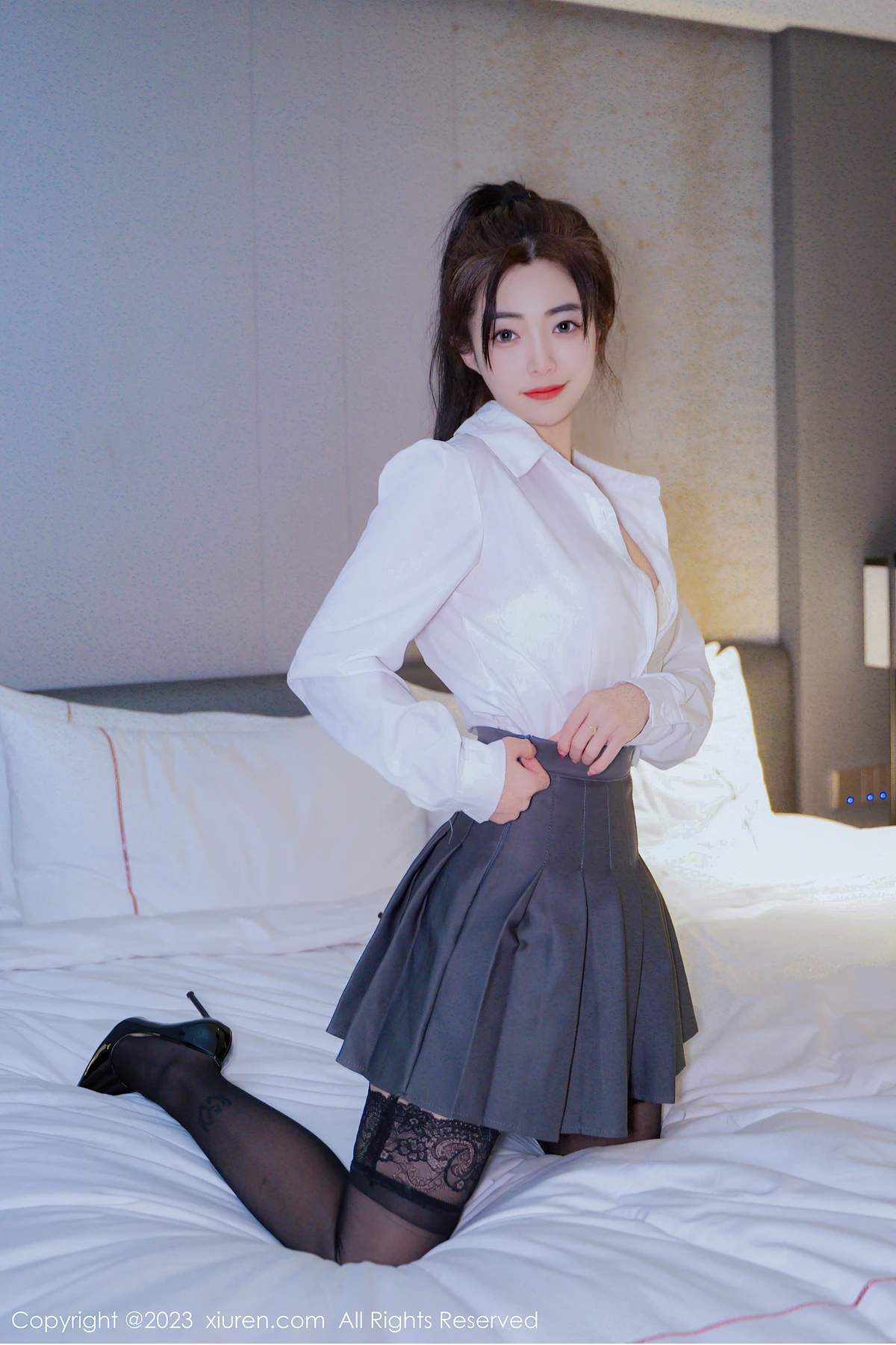 星子柒kiki No.6444：60P超薄黑丝写真，解锁你藏起来的魅力高光 - 3