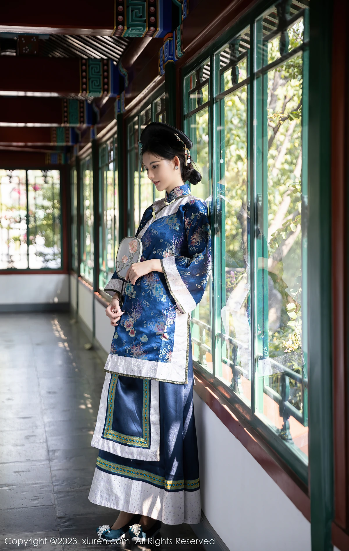 XiuRen No.6398 就是阿朱啊:宫廷装+蓝睡衣双重魅惑,86张写真美到心颤! - 1