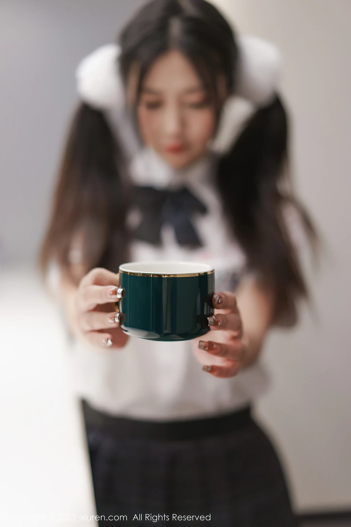 XiuRen No.6397 laura阿姣泰国旅拍：白裙蕾丝藏不住的娇美，这才是女生该有的鲜活记录！ - 3