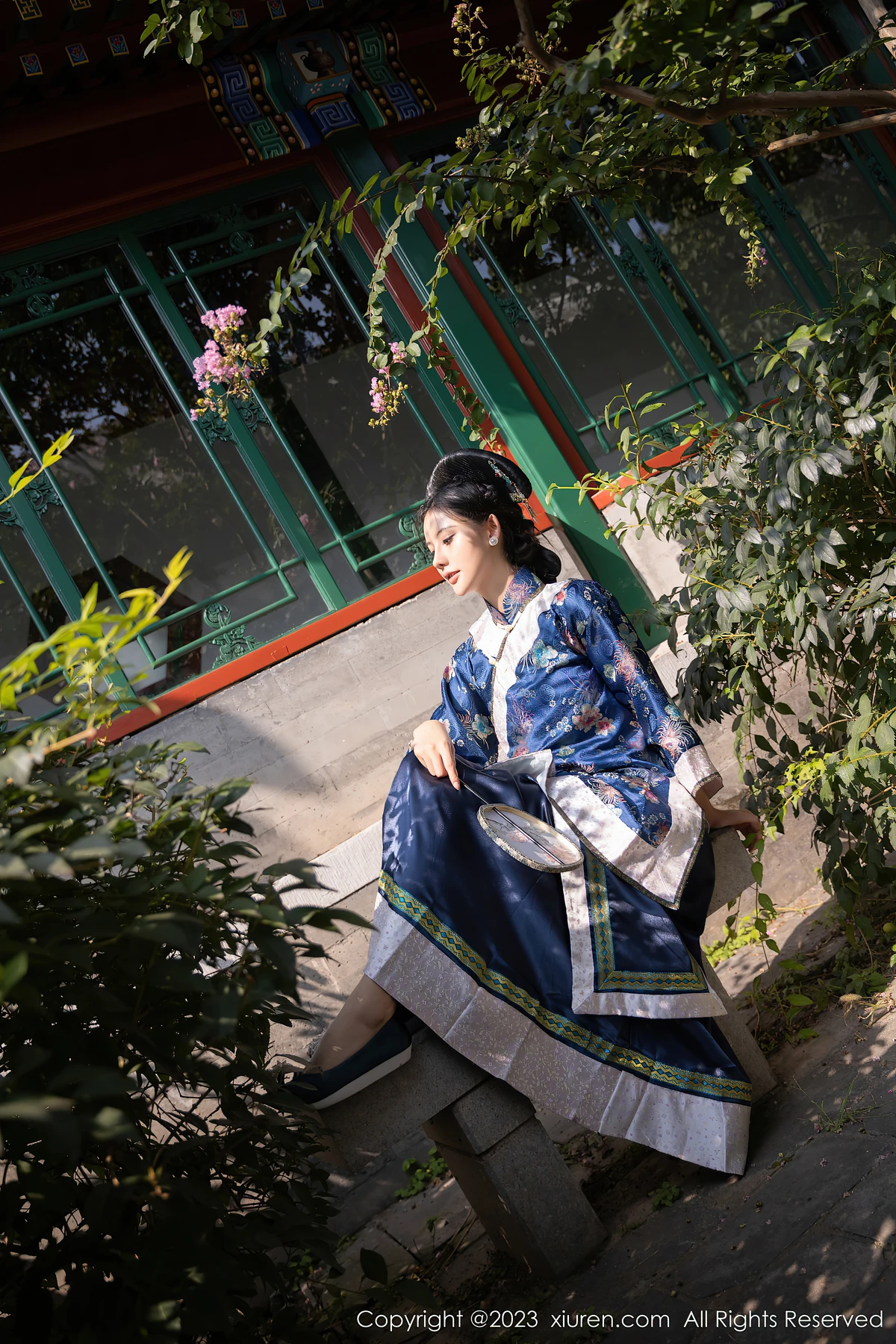 XiuRen No.6398 就是阿朱啊:宫廷装+蓝睡衣双重魅惑,86张写真美到心颤! - 4