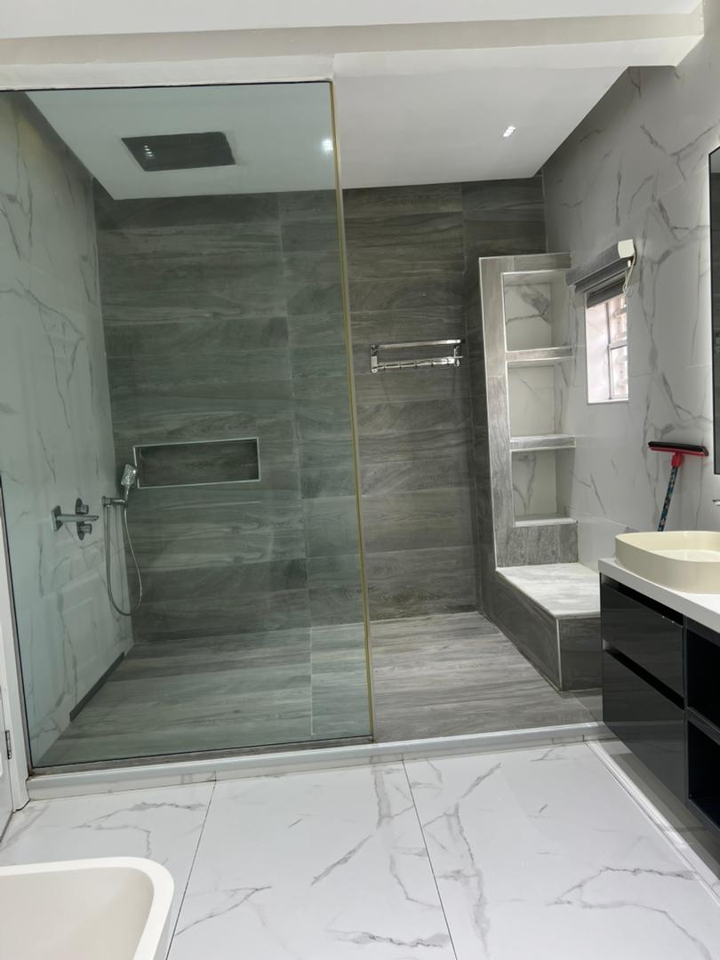Master Suite Bathroom