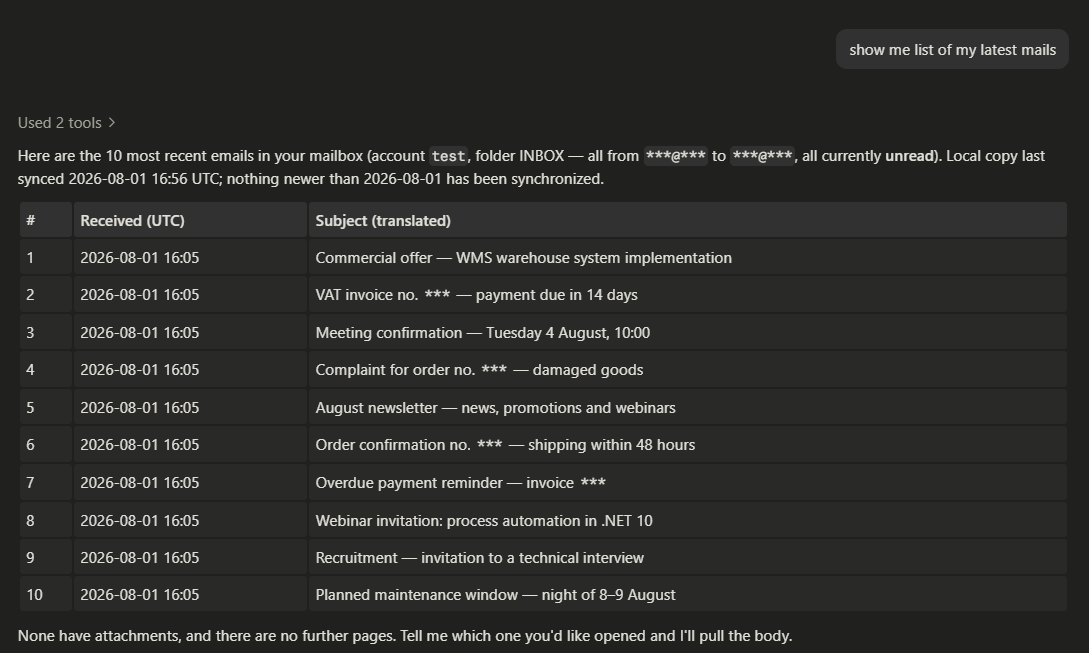 A chat client asked to show the latest mail, answered with a table of the ten most recent messages, their receipt times, and the moment the local copy was last synchronized