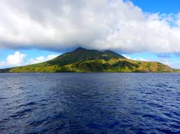 Alamagan volcano