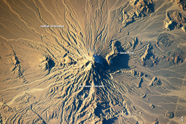 Bazman volcano