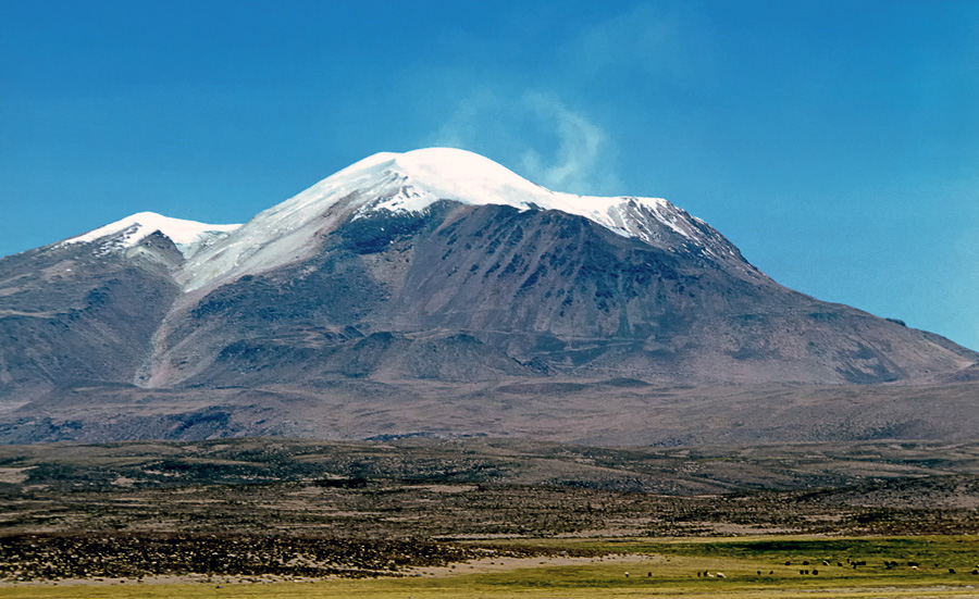 Guallatiri volcano