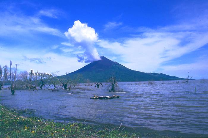 Momotombo volcano