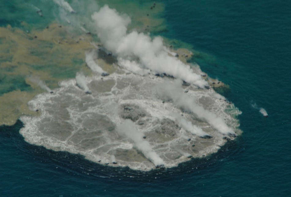 Monowai Seamount volcano