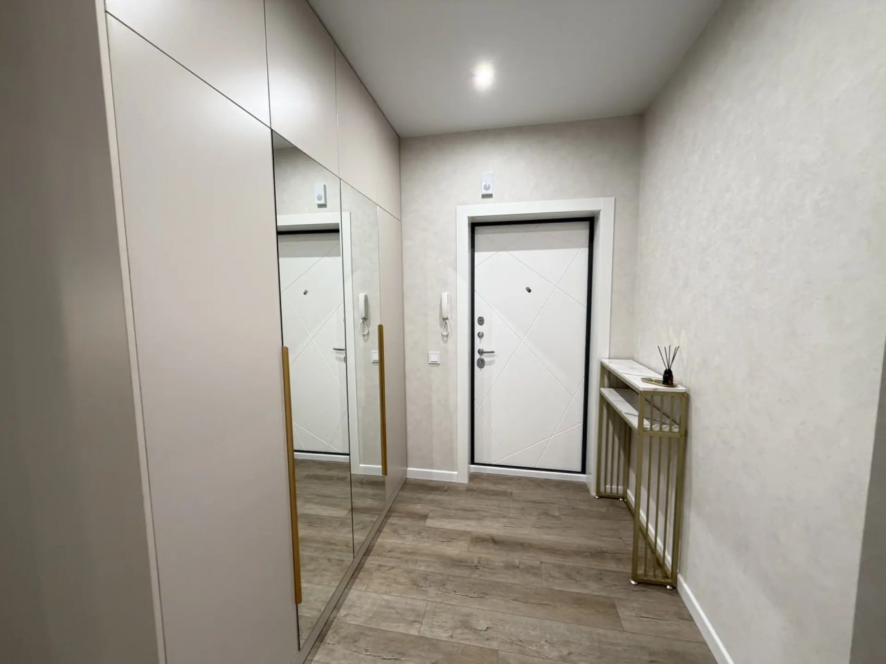 Квартира 2 комн., 47 м², этаж 3 — фото 11