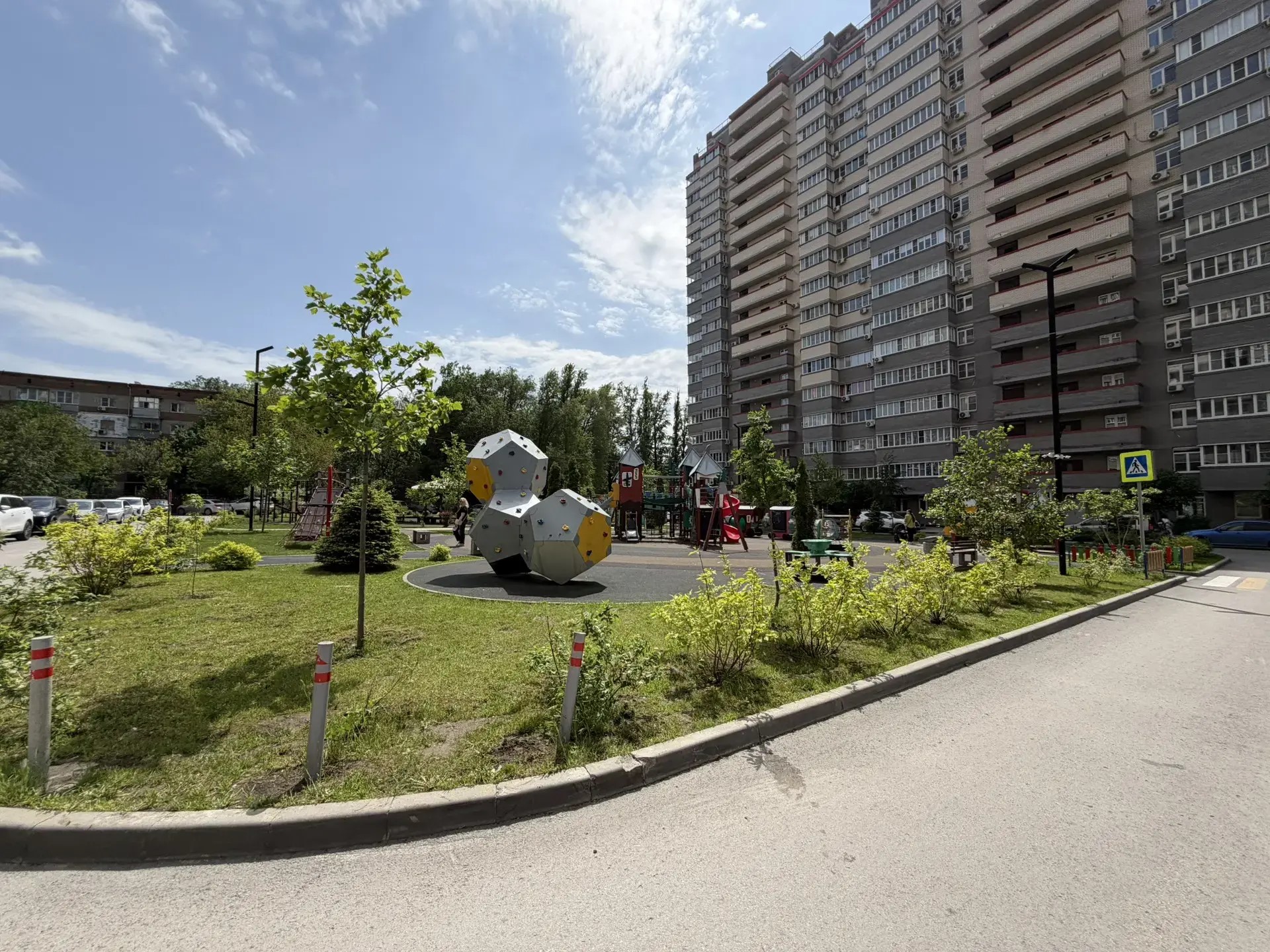 Квартира 1 комн., 44 м², этаж 15 — Ростов-на-Дону — фото 2