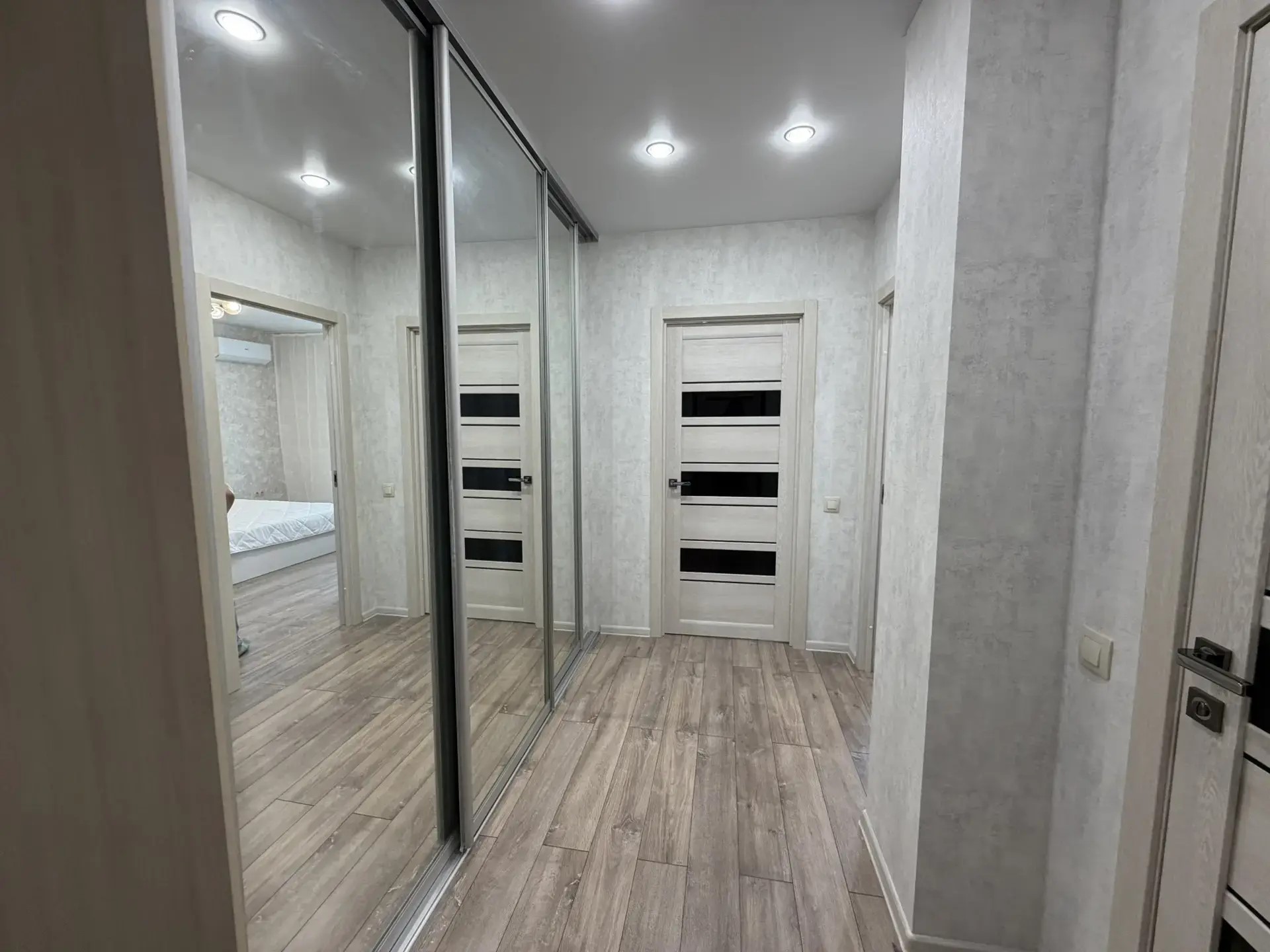 Квартира 1 комн., 44 м², этаж 15 — Ростов-на-Дону — фото 10