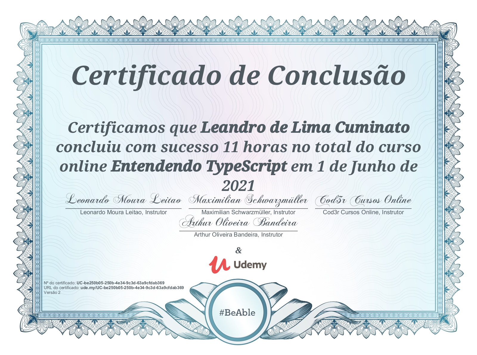 Certificado do curso de TypeScript realizado na Udemy com assinaturas dos instrutores