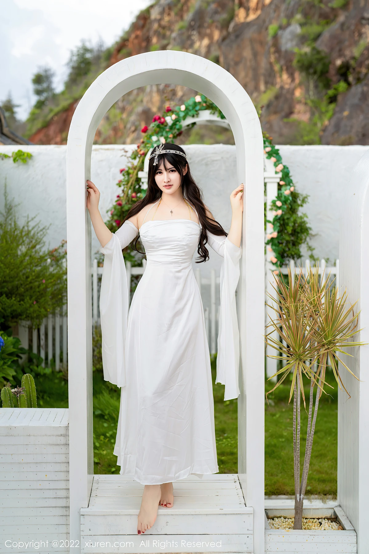 XiuRen No.5288 诗诗kiki大理旅拍：原来女生的美，真的值得被好好定格！ - 1