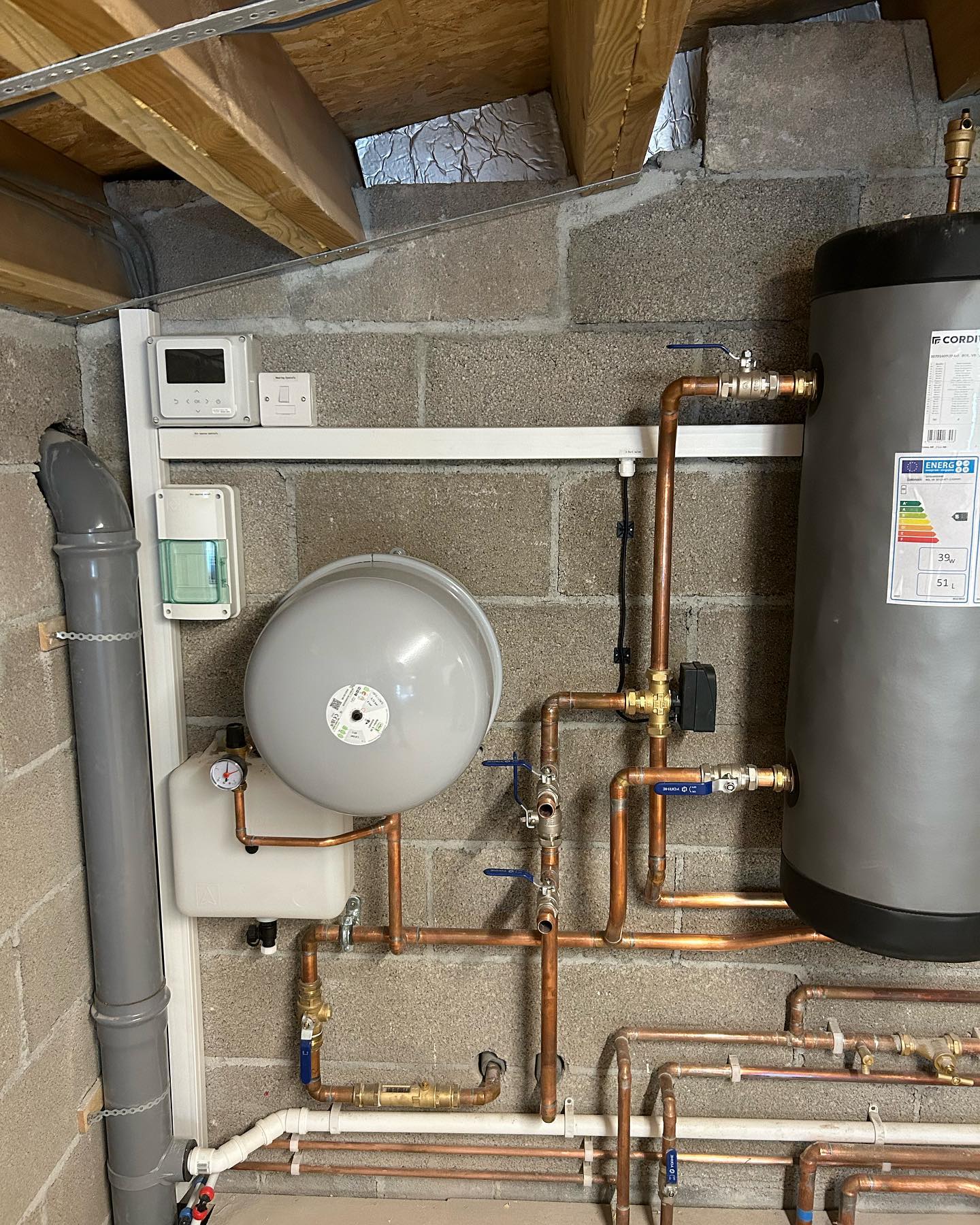 Air Source Heat Pump System