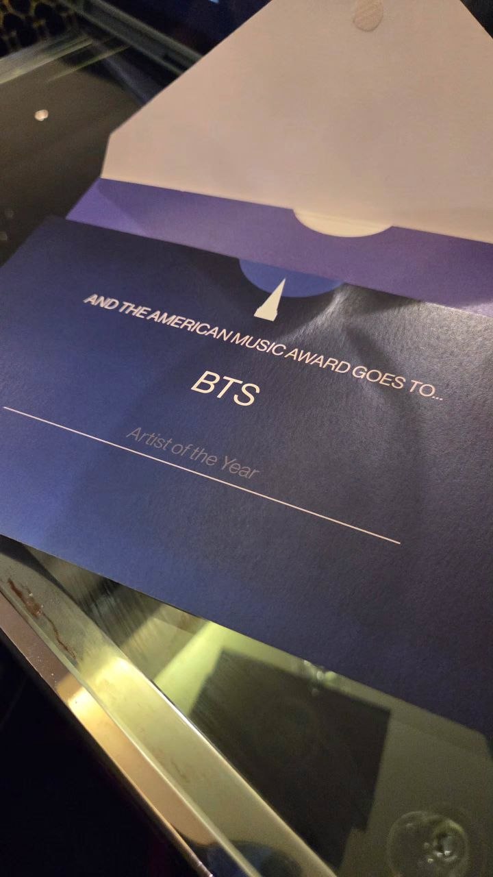 Three American Music Awards and a Second Artist of the Year Win