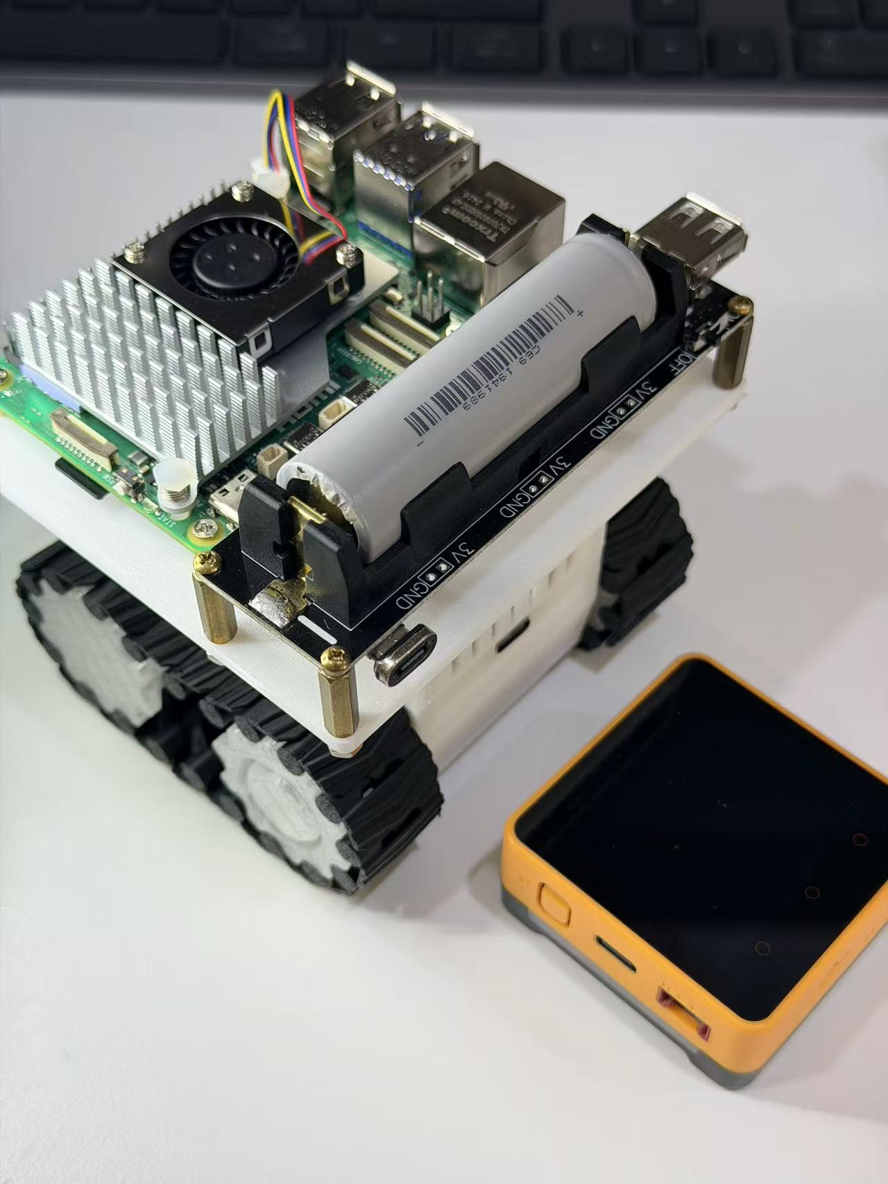 Mechanical detail of the robot platform