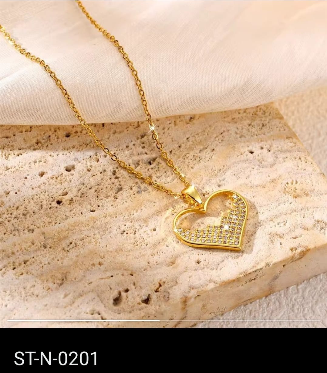 Gold Heart Pendant Necklace