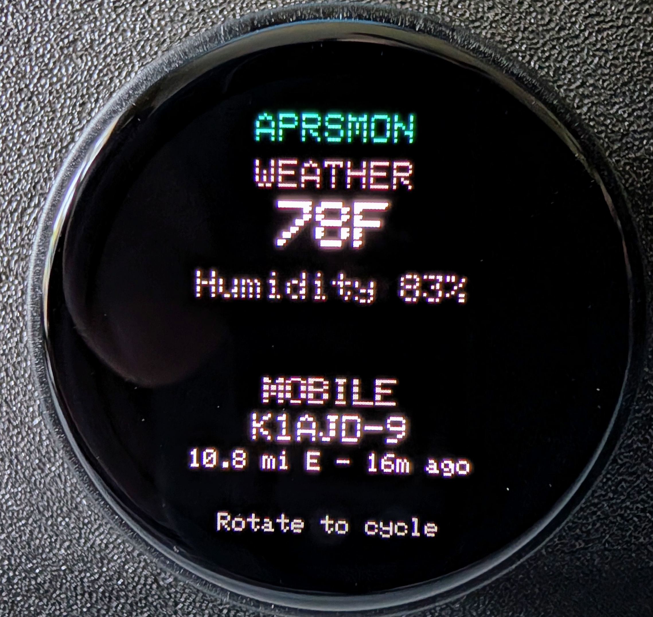 APRSMon Overview screen showing temperature, humidity, rain alert, and last mobile callsign
