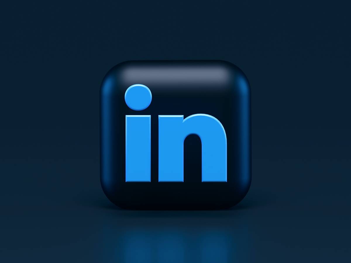 Featured image of post Leveraging LinkedIn Effectively: Tips for Success and Common Pitfalls to Avoid