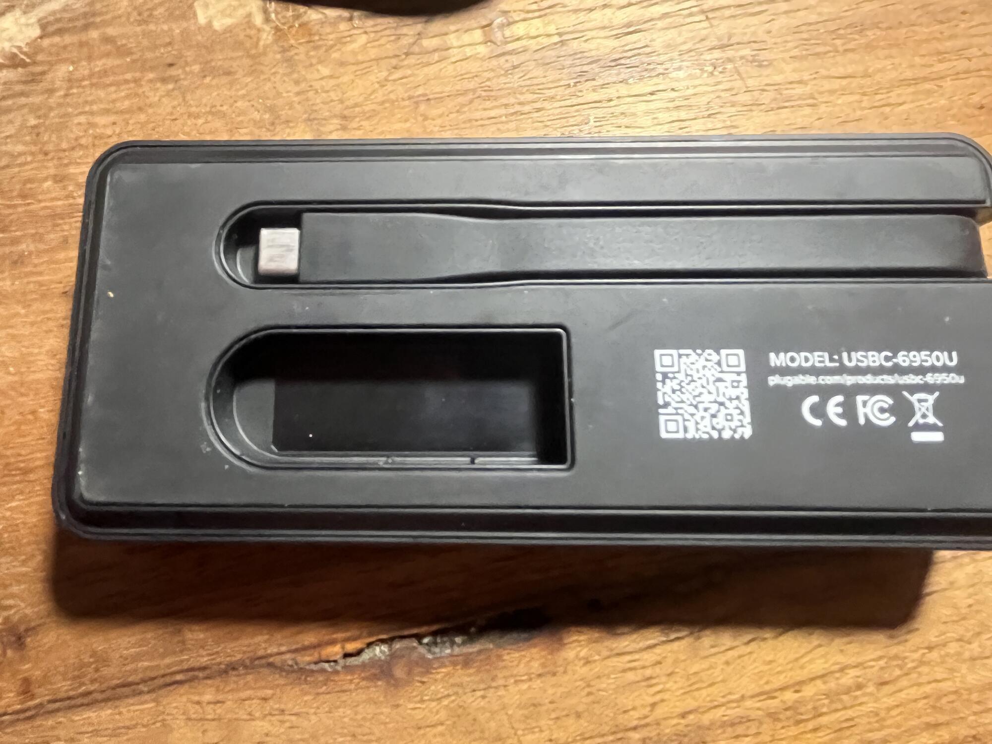 Plugable USB-C Hub (Dual MacBook Screens)