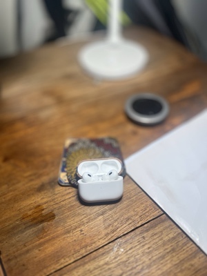 Apple AirPods Pro (2nd Generation) with MagSafe Case (USB-C)