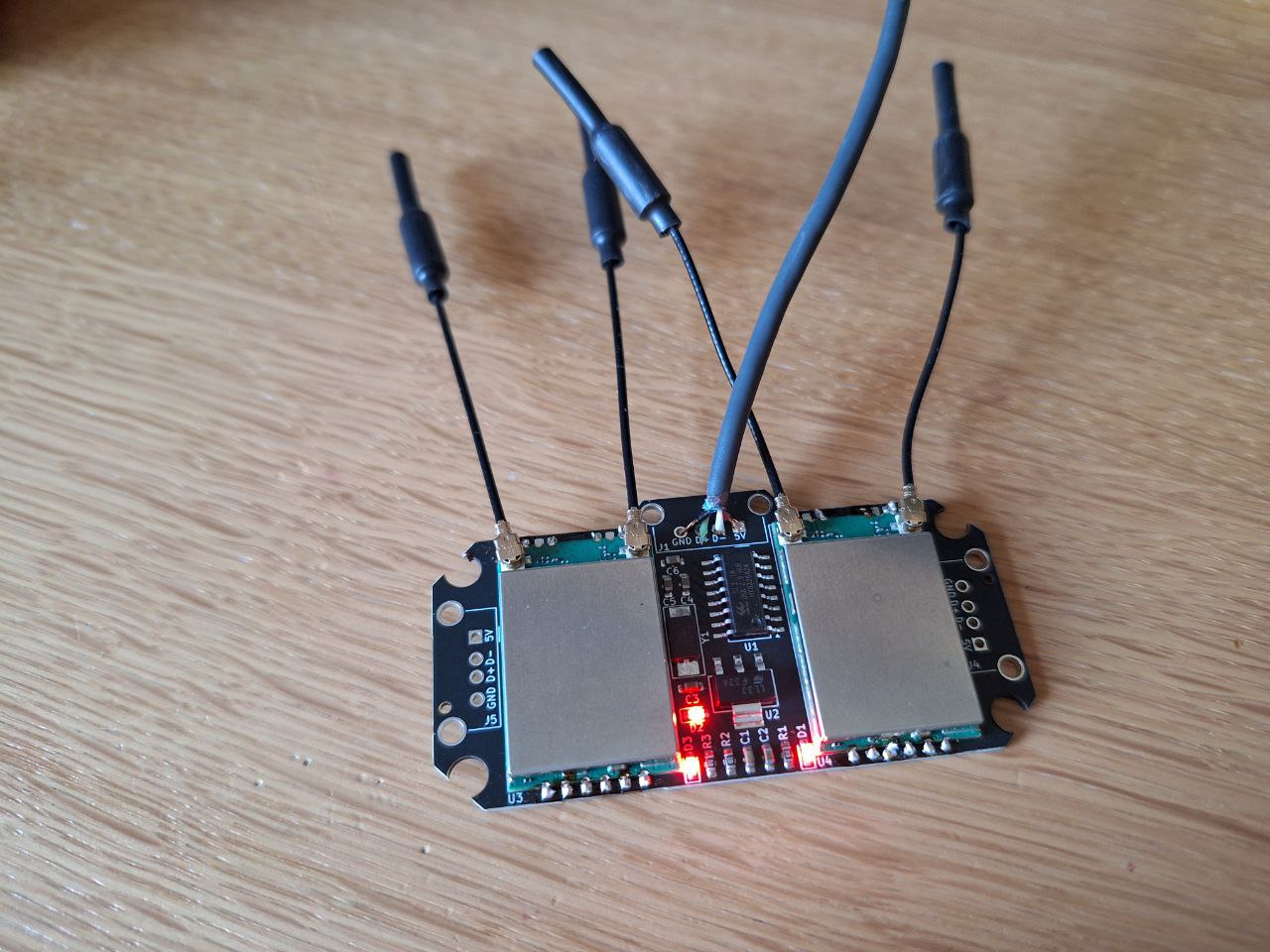 BL-R8812AF1 2x mount, from the project README