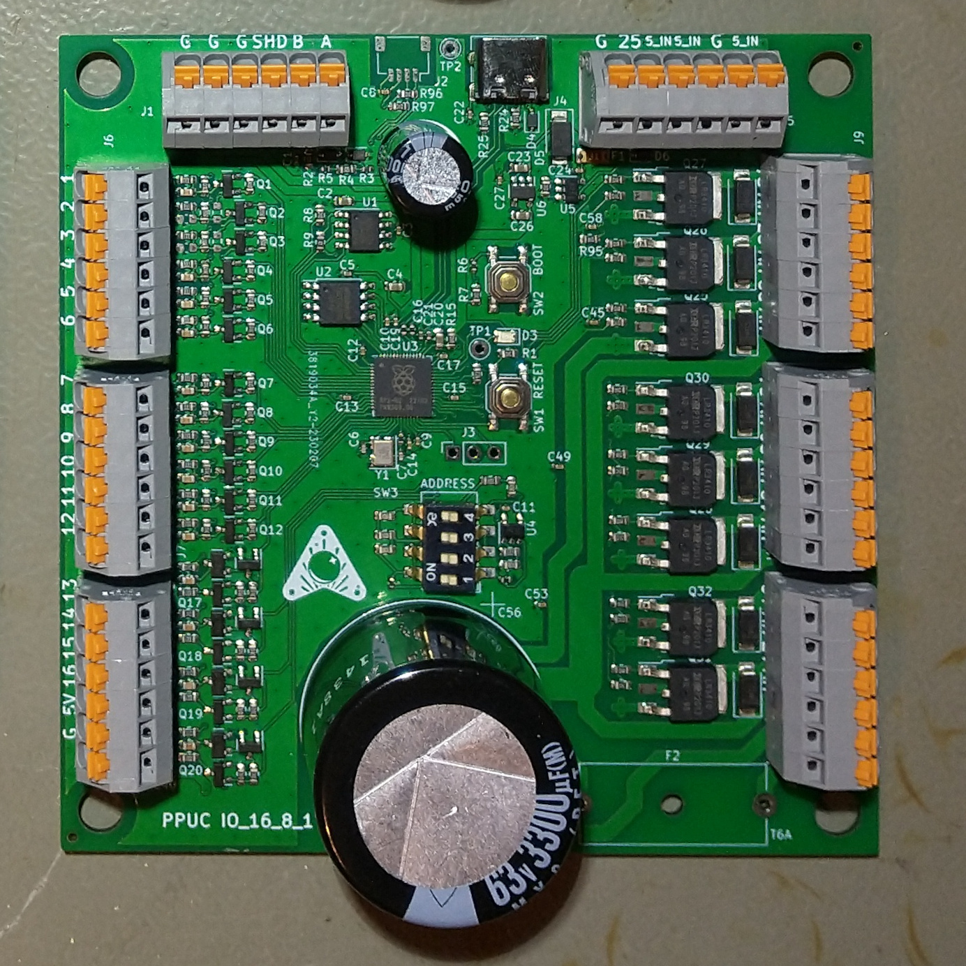 Hardware IO 16 8 1, from the project README