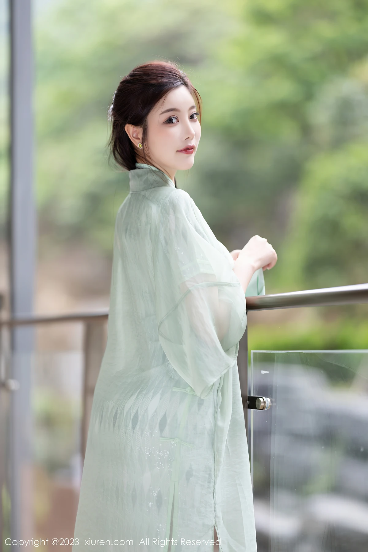 XiuRen No.6983 杨晨晨Yome的淡绿旗袍写真，看完想拉自家姑娘拍同款！ - 3