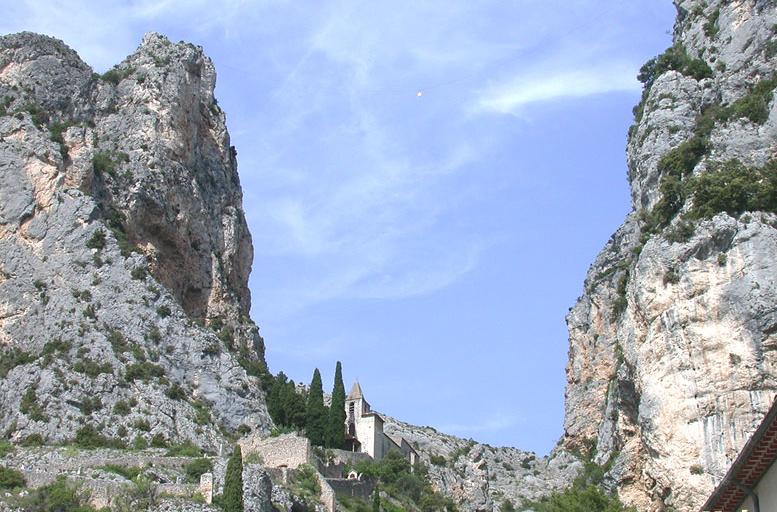 Moustiers