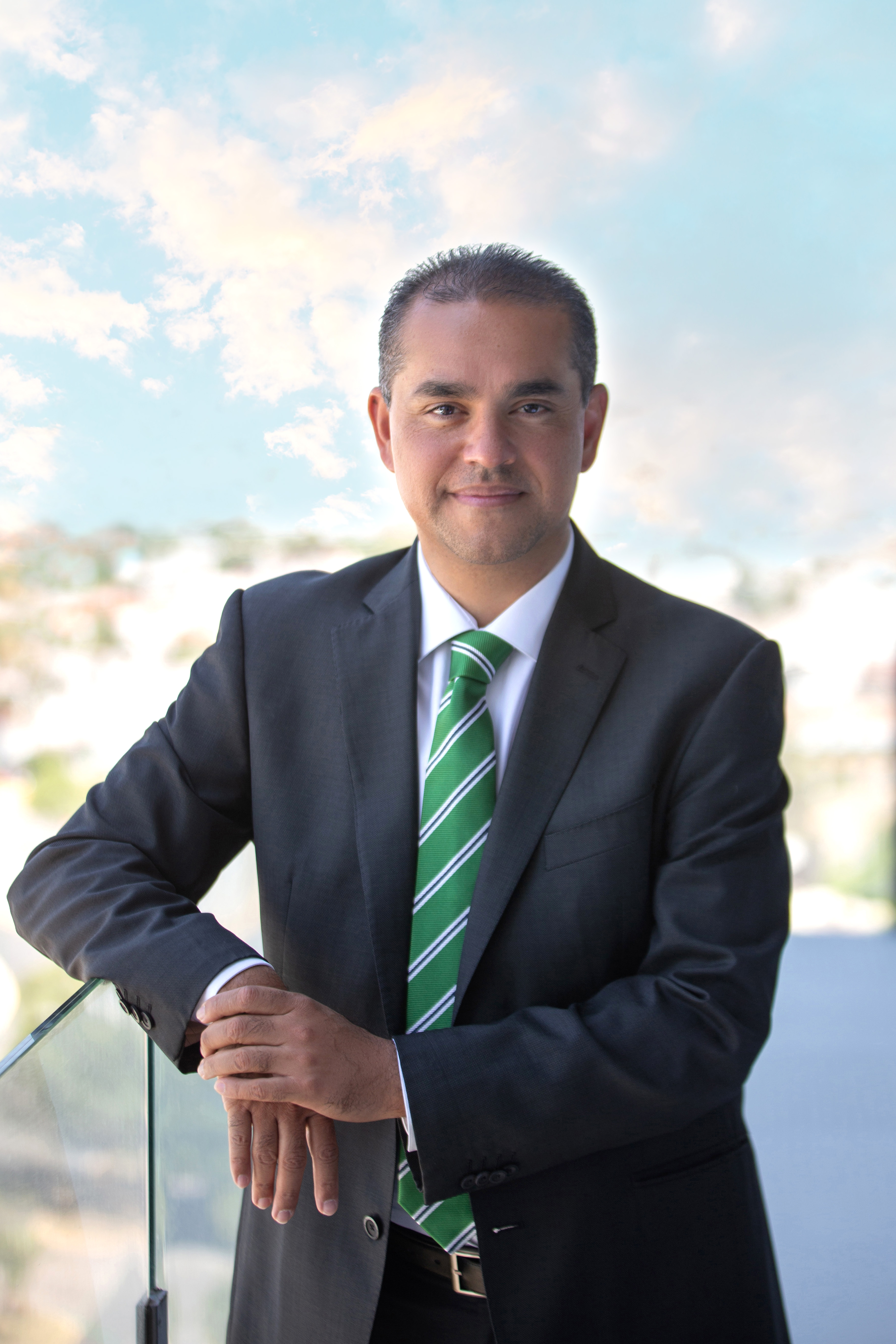 Dr. Ricardo Villegas Tovar