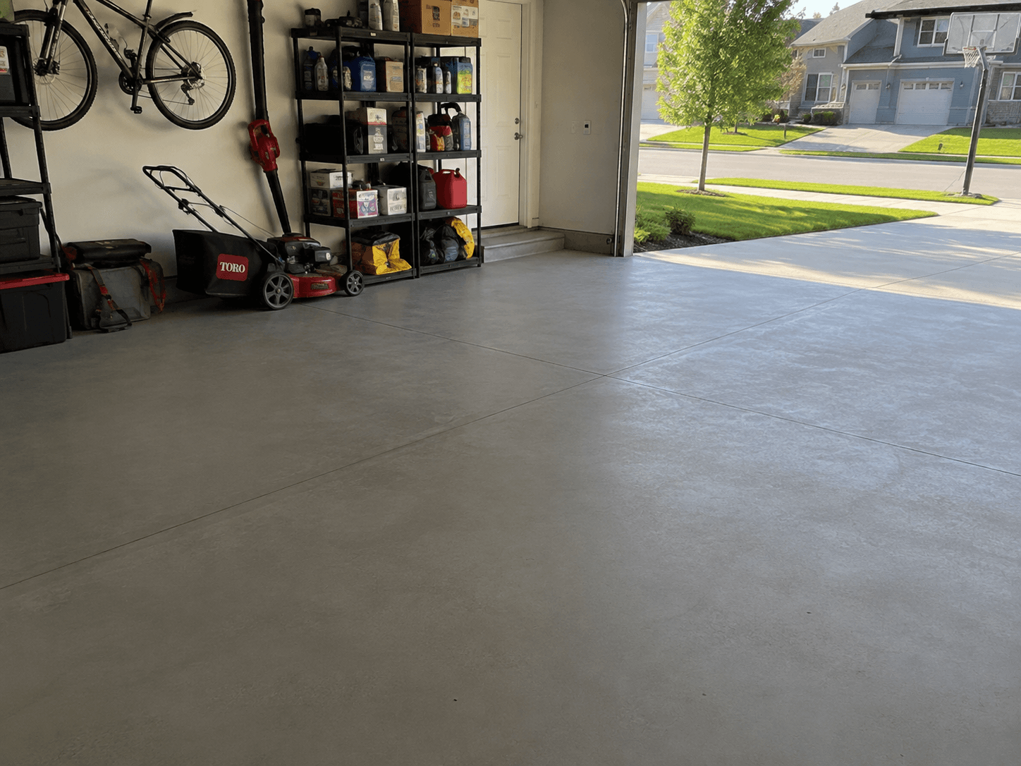 Stamped concrete with stone pattern