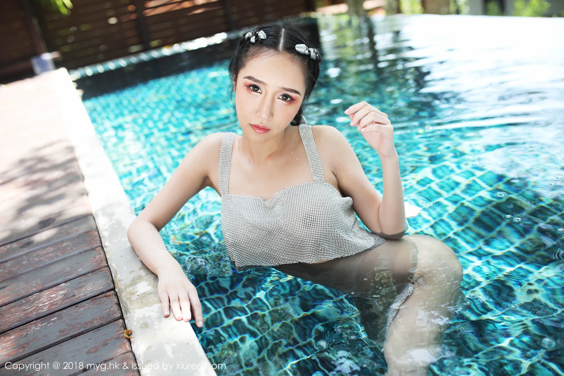 MyGirl美媛馆 Vol.281_嫩模于大乔普吉岛旅拍泳池里性感比基尼半露豪乳诱惑写真76P - 7