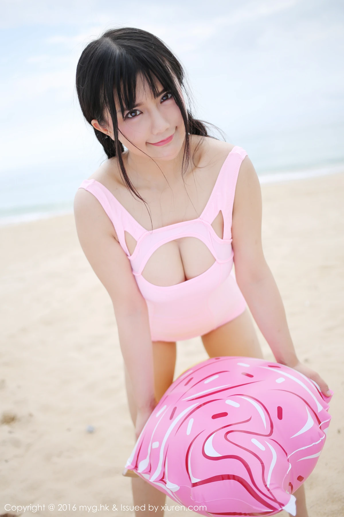 MyGirl美媛馆 Vol.230_巨乳嫩模崔乖艺性感花色比基尼童颜巨乳诱惑写真54P - 2