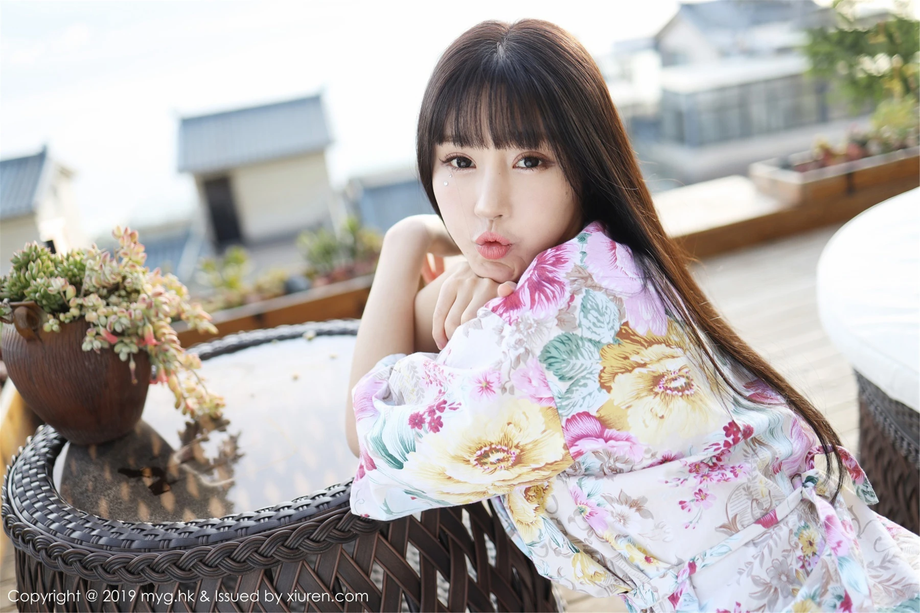 MyGirl美媛馆 Vol.373_女神Flower朱可儿大理旅拍户外情趣内衣配白丝袜诱惑写真62P - 5