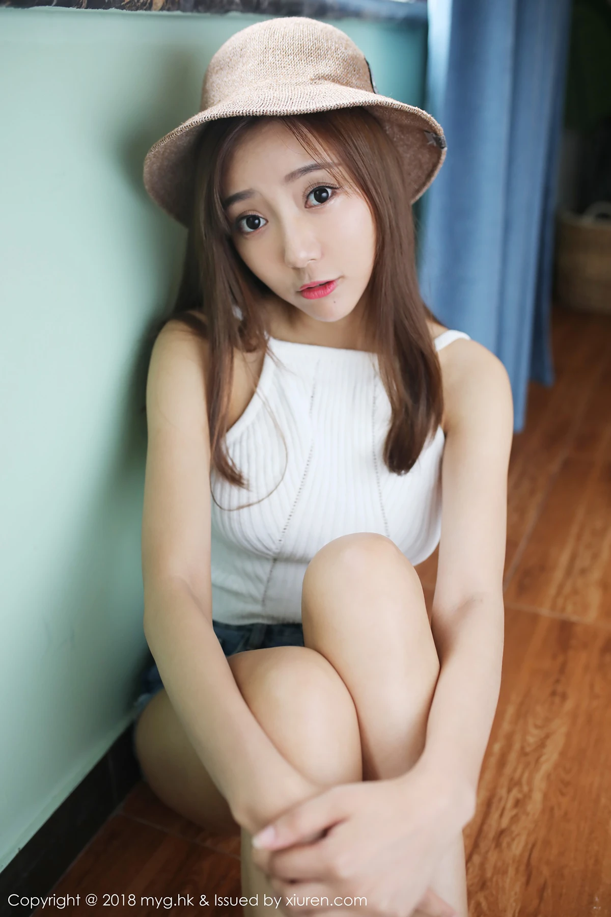 MyGirl美媛馆 Vol.312_嫩模王馨瑶yanni阳光美少女白色吊带衣配牛仔短裤性感写真47P - 2