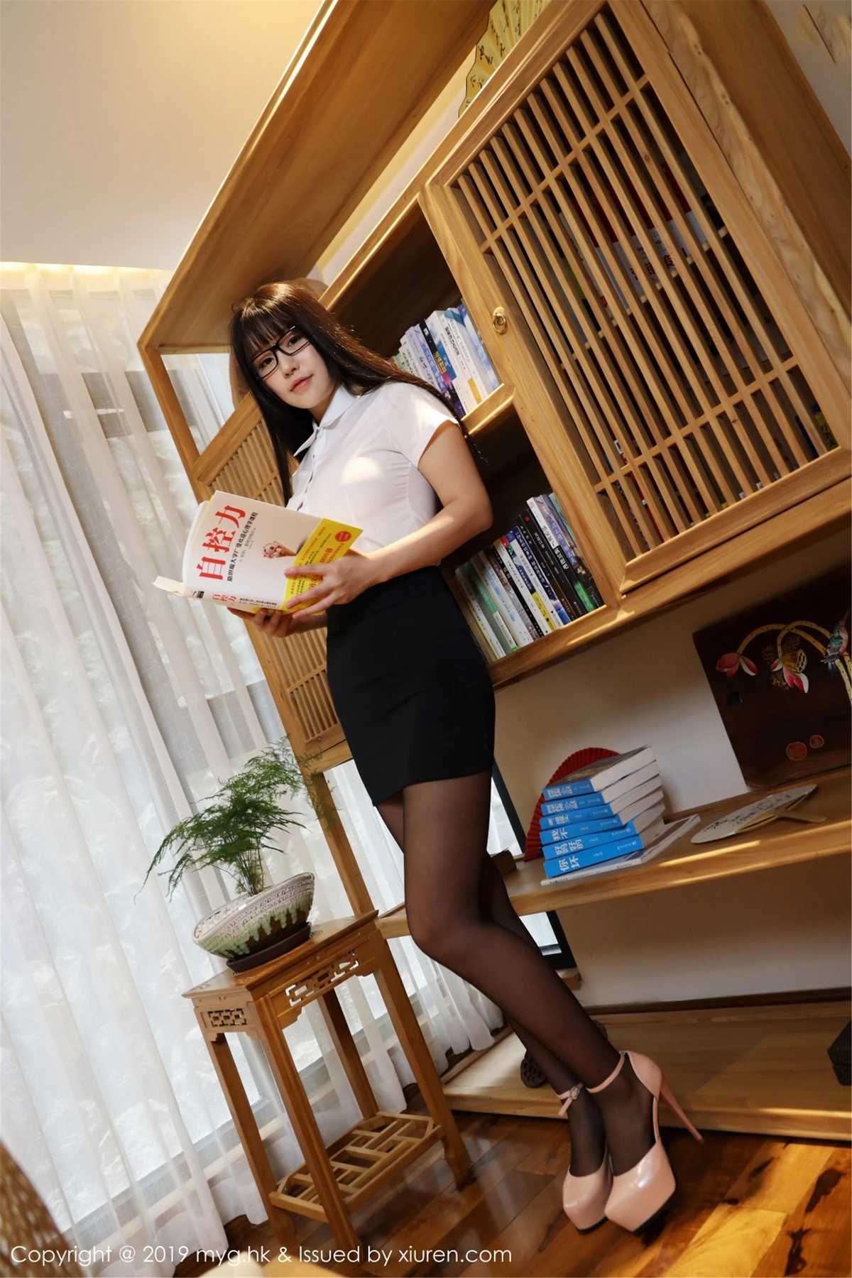 MyGirl美媛馆 Vol.368_女神Flower朱可儿大理旅拍秘书黑丝OL制服半露豪乳诱惑写真101P - 4