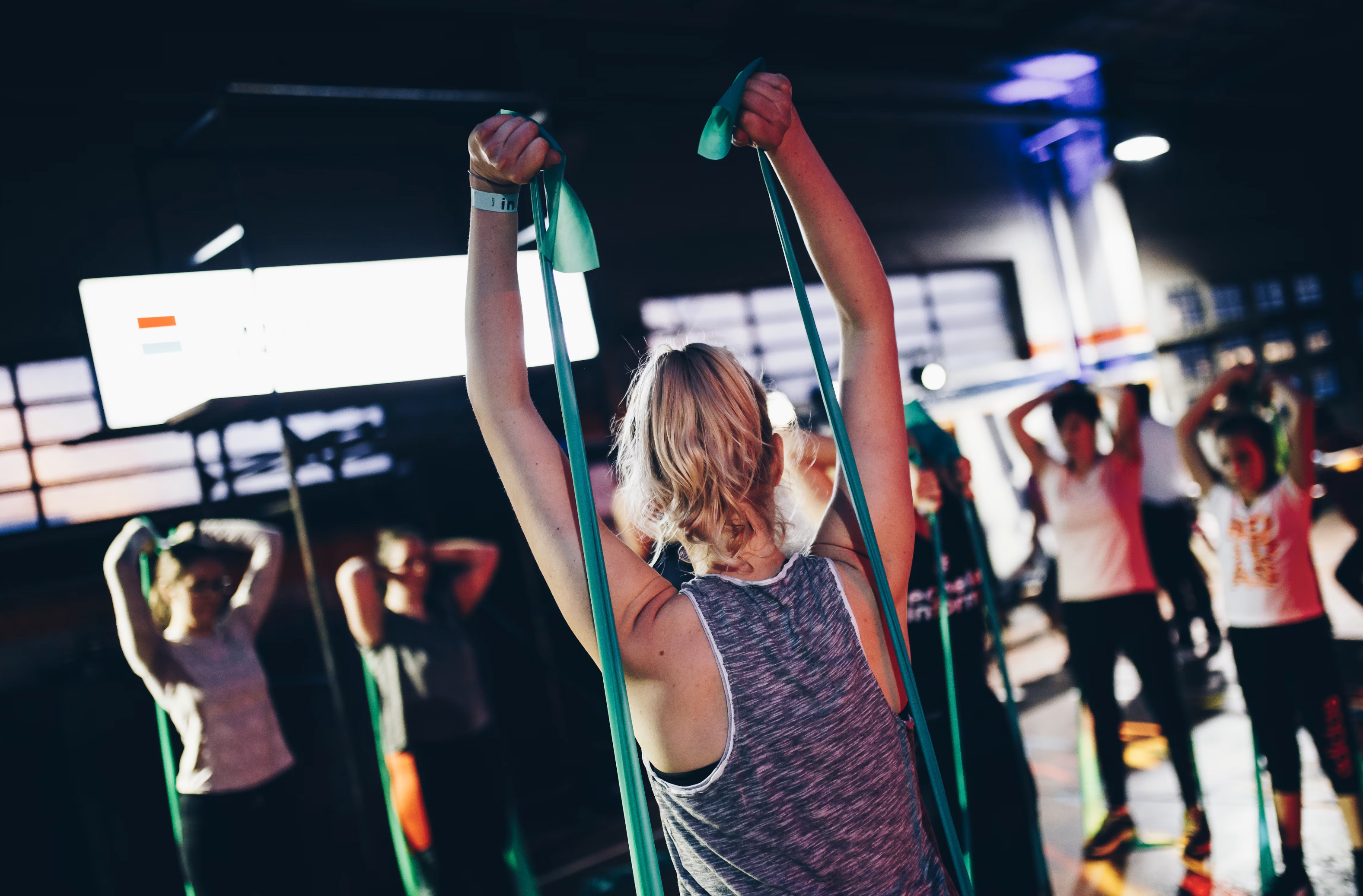 group-in-the-gum-pulling-stretch-band