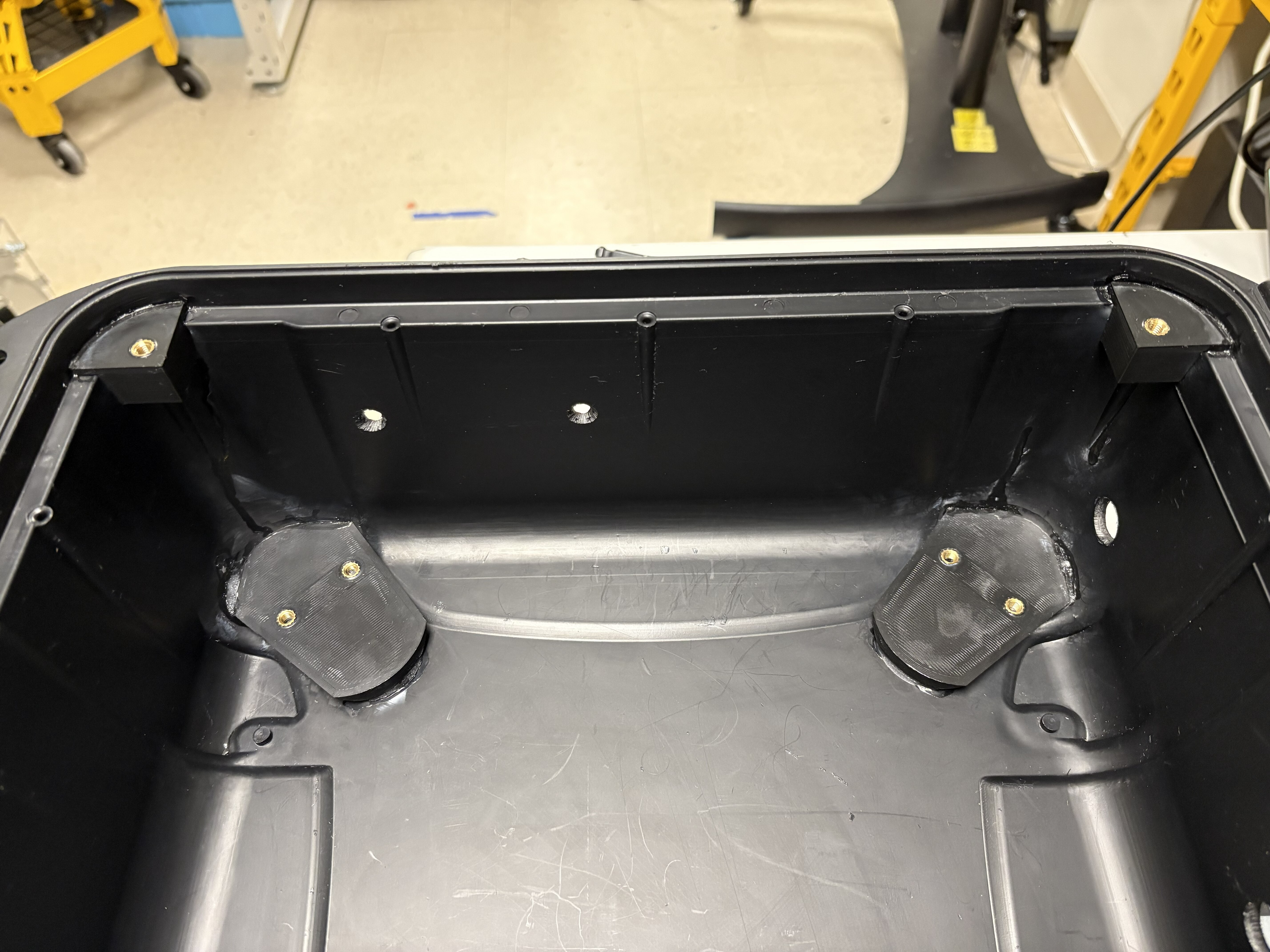 Top interface plate mounting system