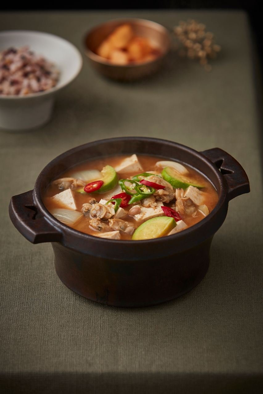된장찌개 — ⓒ한국관광공사 포토코리아-알렉스 분도 (Korea Tourism Organization, KOGL Type 1)