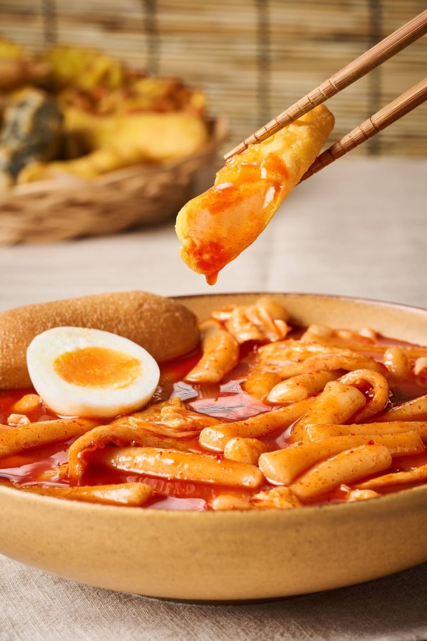 떡볶이 — ⓒ한국관광공사 포토코리아-토라이 리퍼블릭 (Korea Tourism Organization, KOGL Type 1)