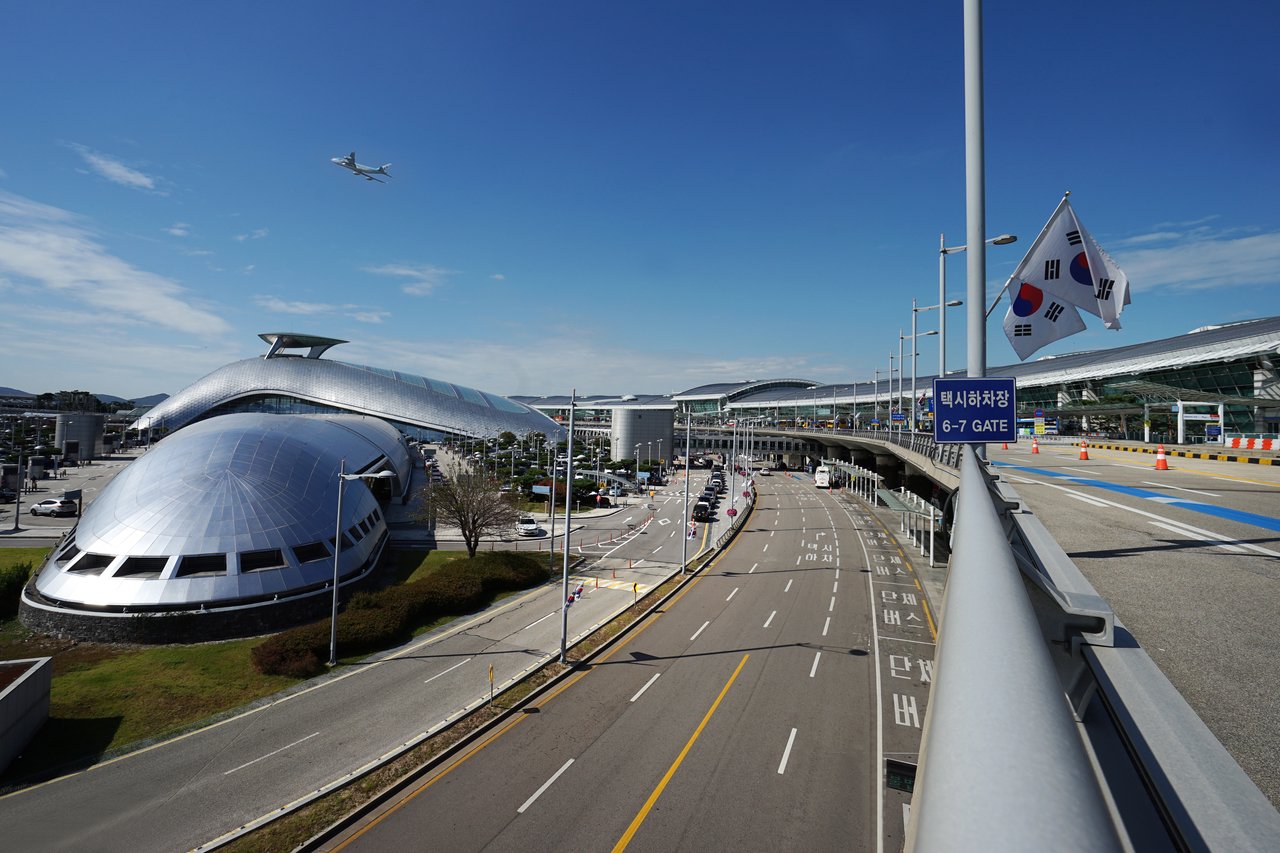 인천국제공항 — ⓒ한국관광공사 포토코리아-IR 스튜디오 (Korea Tourism Organization, KOGL Type 1)