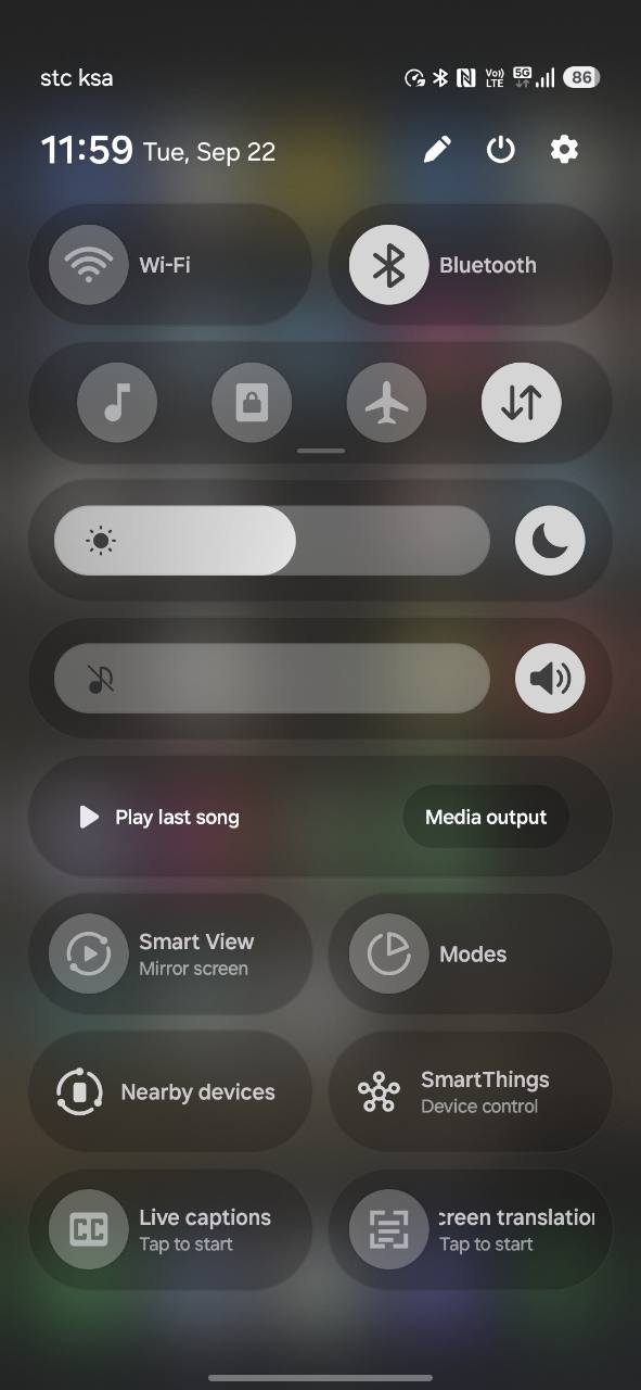 Android Quick Settings with Hearth Live captions and Screen translation tiles, both ready to start