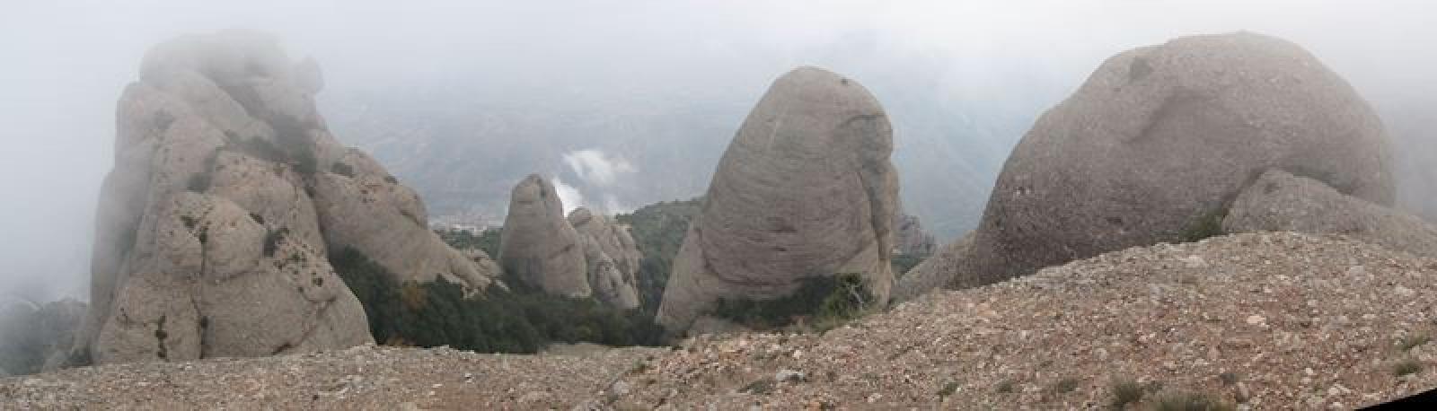 L'Elefant (100 Cims) i la Miranda de Sta. Magdalena (100 Cims) des de Montserrat