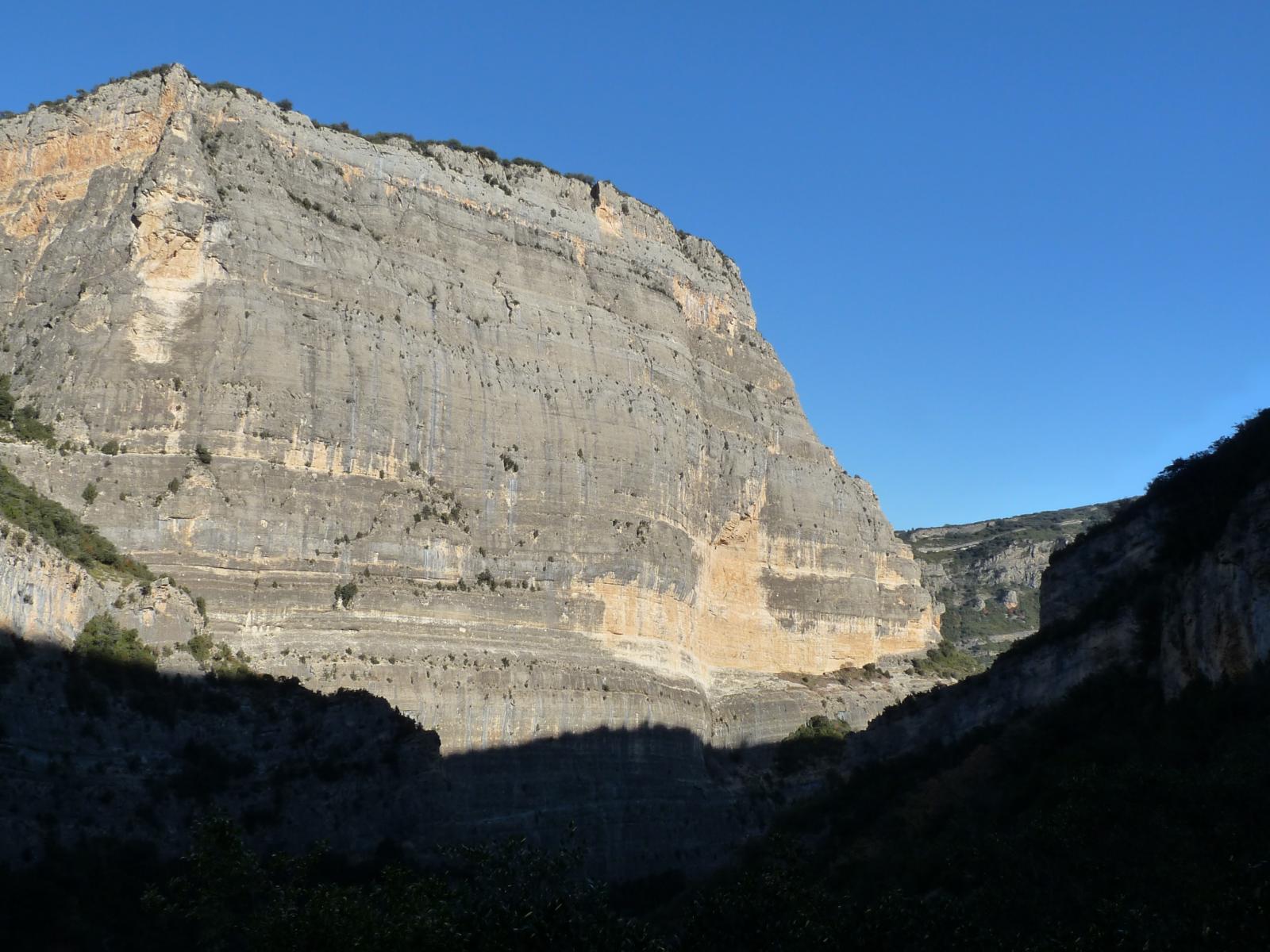 Circular des de Cellers pel barranc del Bosc i la Roca Regina