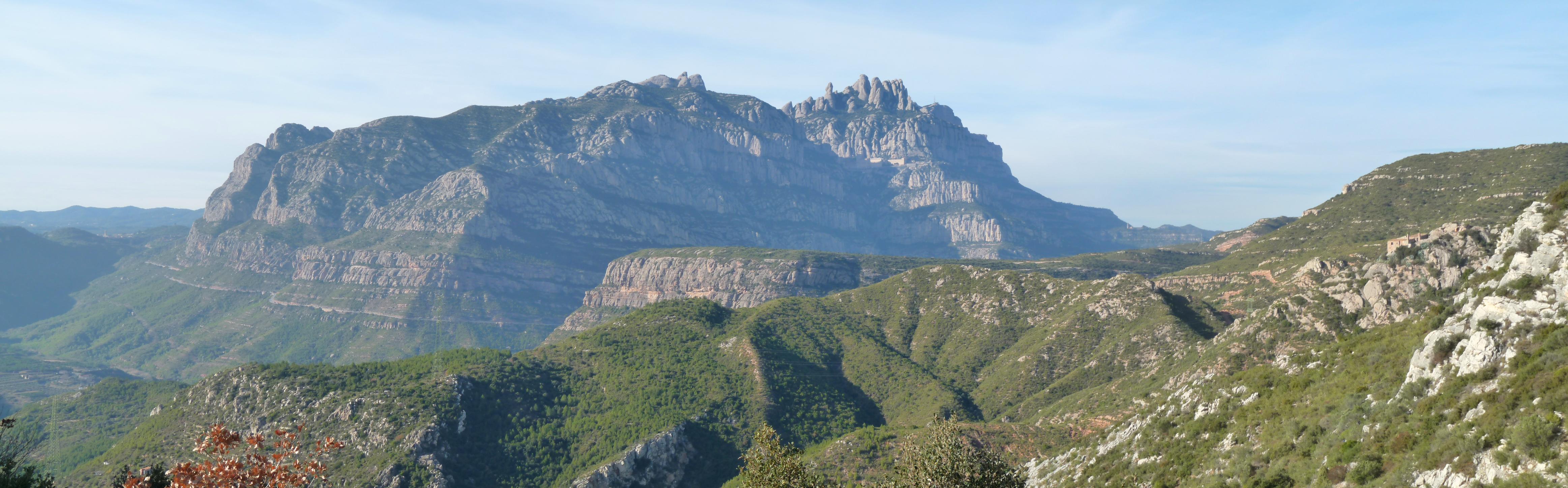 D'Olesa de Montserrat a l'Aeri de Montserrat pel Puig Cendrós (100 Cims) i St. Salvador Espases (100 Cims)
