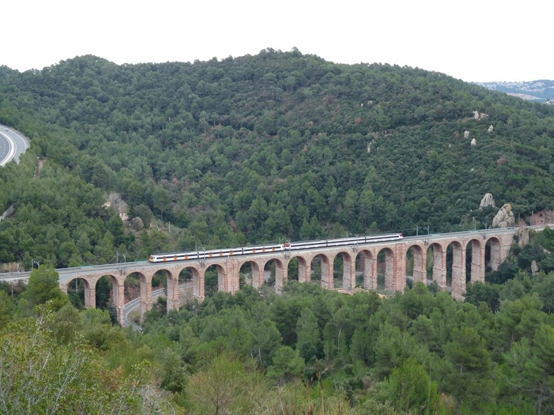 Volta al Puigventós i pujada al Puigcendrós (100 Cims) seguint el PR-C 166