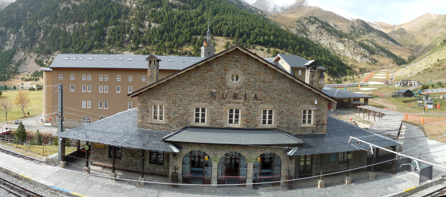 De Queralbs a Núria per la Jaça del Blat, el Cingle del Pou i les Roques de Totlomón