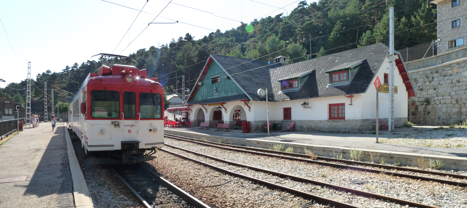 De Cercedilla al Puerto de Navacerrada per La Peñota, Puerto de Fuenfria i 7 Picos