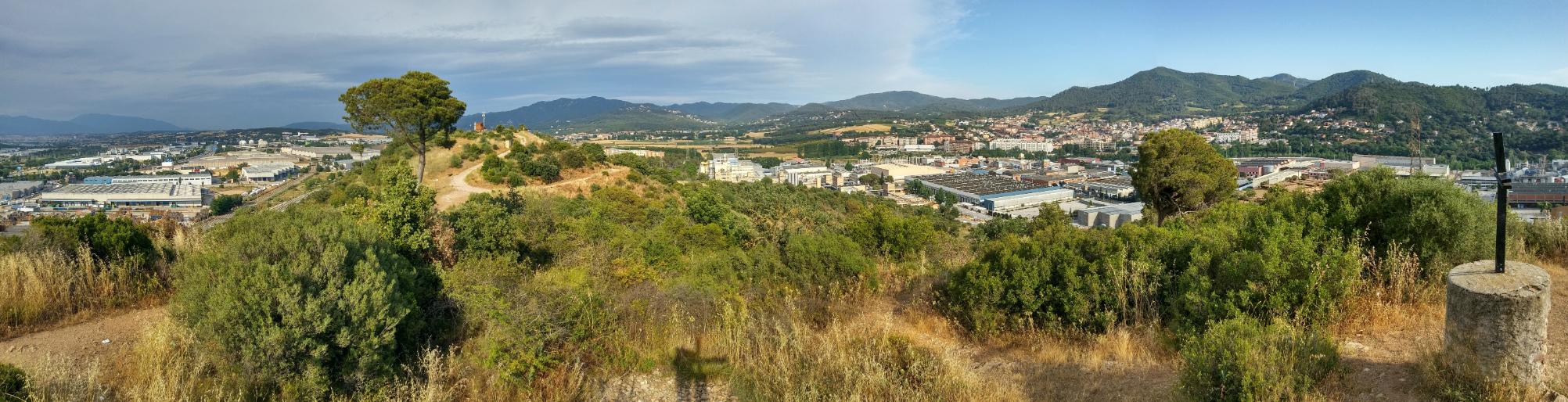 Les Tres Creus i aiguabarreig del riu Besòs des de Montmeló