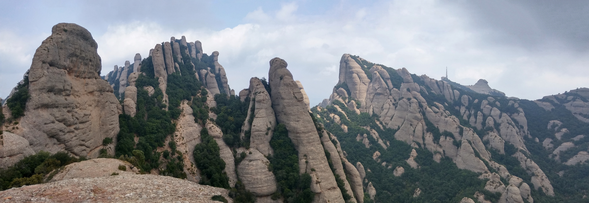 Montserrat 360 volta integral a la muntanya