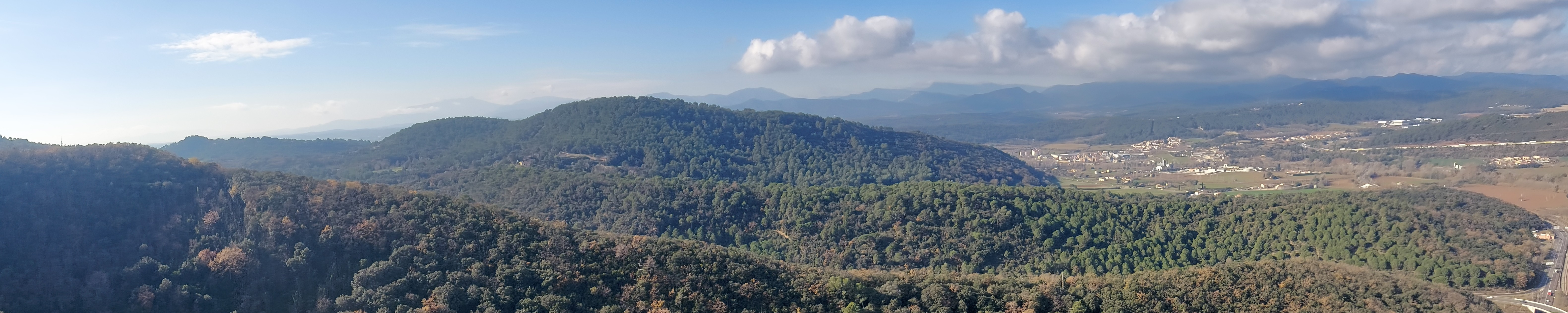 Circular des de Celrà pel castell de Sant Miquel (100 Cims) i les mines del Nen Jesús i Victòria